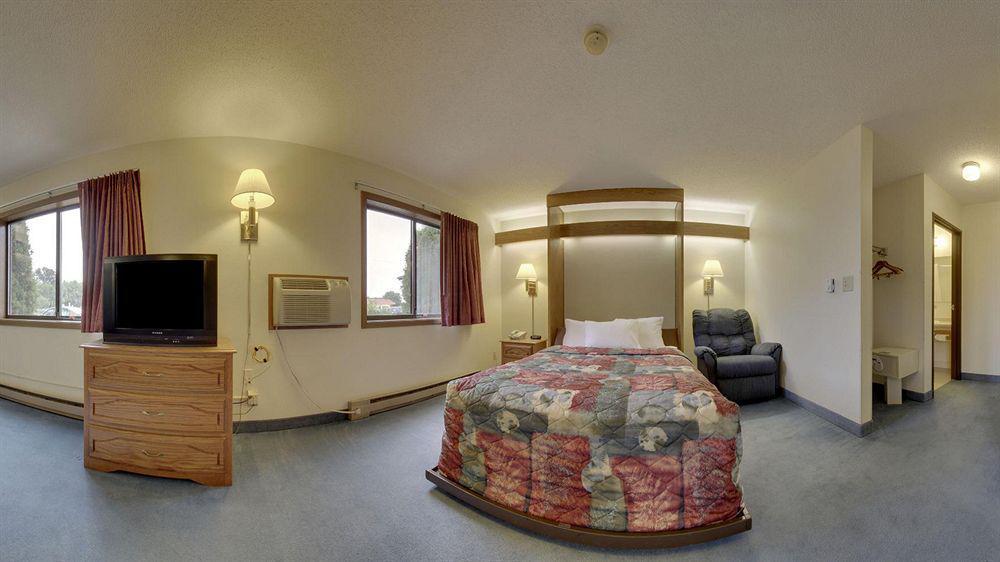 Super 8 By Wyndham Green Bay Near Stadium Exterior photo